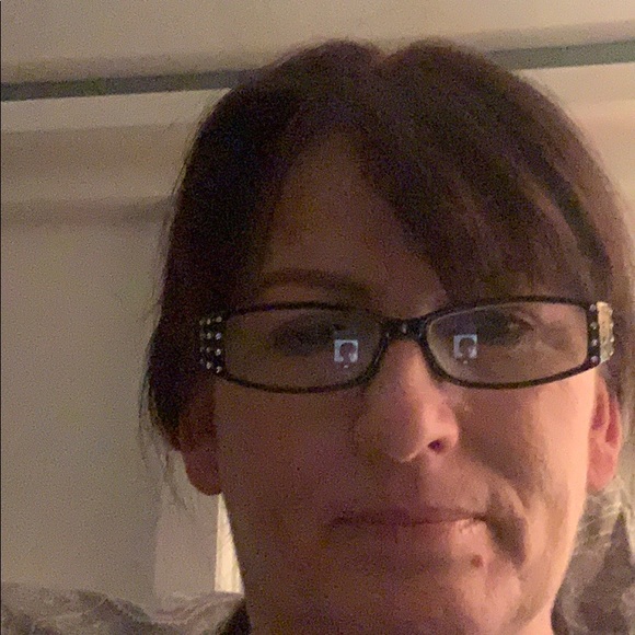 Meet your Posher, Denise - Picture 1 of 1